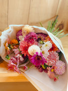 Hand-tied dahlia bouquet workshop with Fox Cottage Farm New Hampshire
